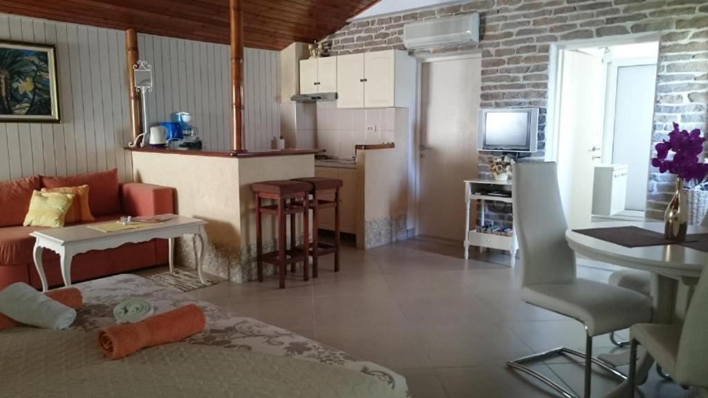 Mare 2 Apartment Hvar Town