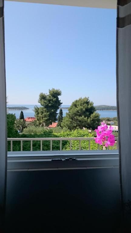 Mare 2 Hvar Town